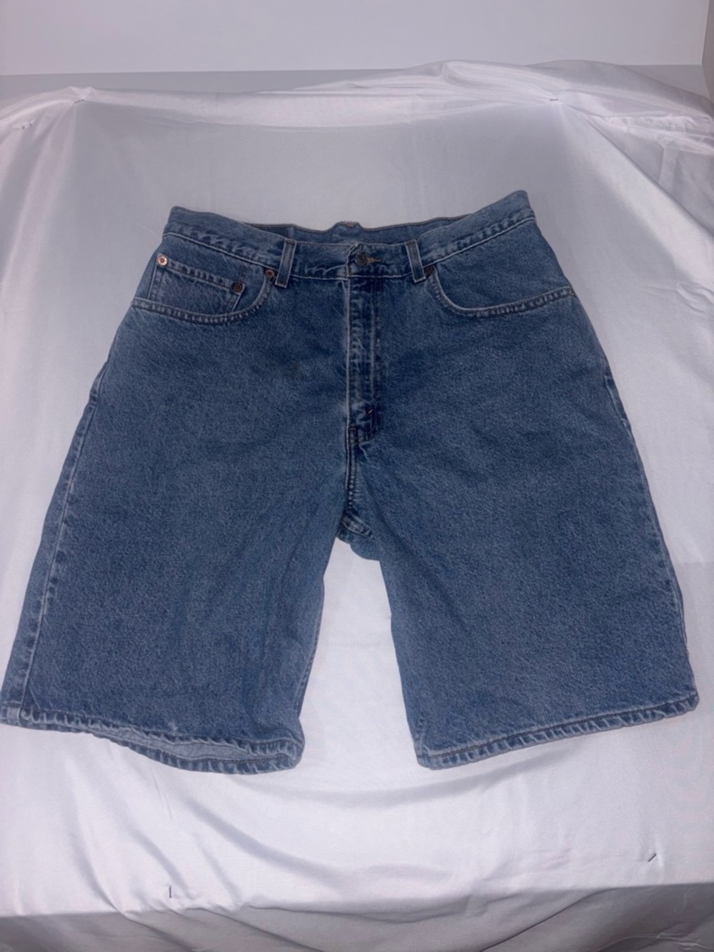 Vintage early 2000’s Levi Jean shorts